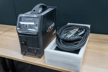 Load image into Gallery viewer, LOT A368 - RAZOR CUT 40 AIR PLASMA CUTTER