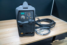Load image into Gallery viewer, LOT A370 - RAZOR CUT 80 PLASMA CUTTER