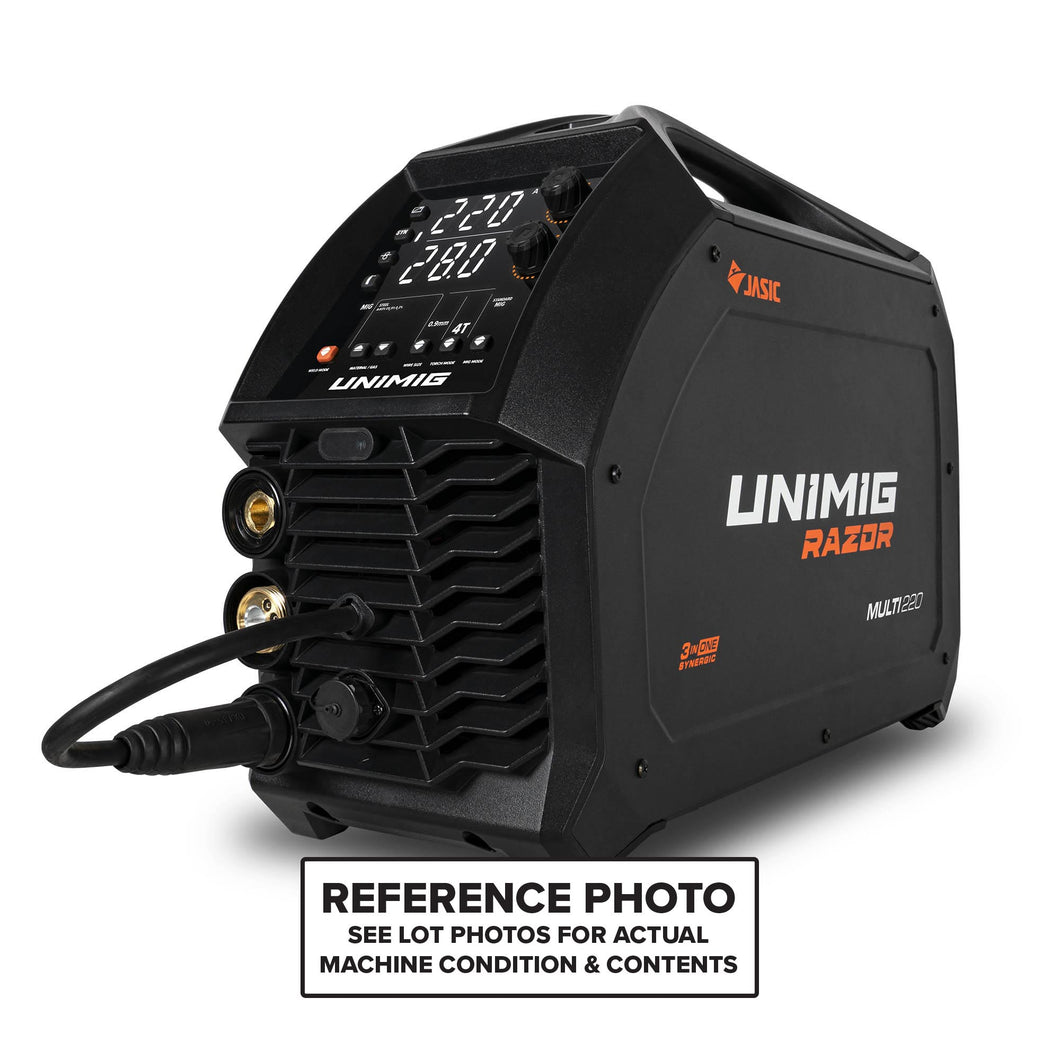 LOT A364 - RAZOR MULTI 220 WELDER